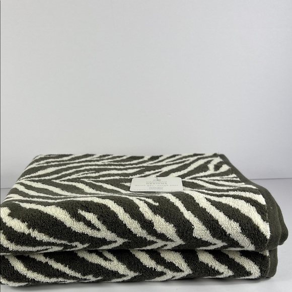 2 Pc Deborah Connolly Bath Towel Set Zebra Print Brown Cream Cotton Soft NEW - Picture 1 of 7